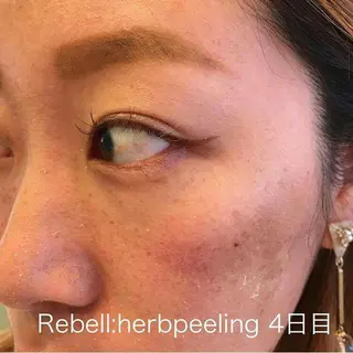 マツエク・マツパ ネイル カラー 次世代まつげパーマは 『リベル名古屋』のマツエク・マツパデザイン