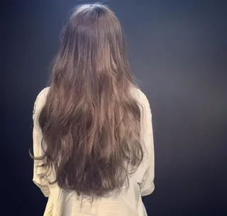 ロング カラー パーマ 🌈ウルトワ水素 髪質改善naru🌈のヘアスタイル