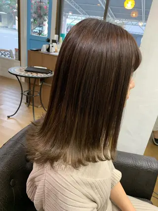 セミロング カラー R ri R takagiのヘアスタイル