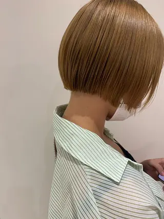 ショート カラー HAZEL所属・大山 茶子のヘアスタイル