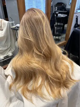 ロング カラー Sato🦋 / XENA渋谷本店のヘアスタイル