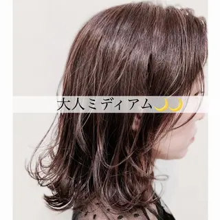 ミディアム ディレクター鮫島 俊介のヘアスタイル