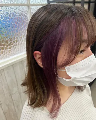 ミディアム インナーカラー👾 Chibiのヘアスタイル