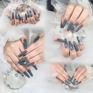 ネイル le'a スタッフのネイルデザイン