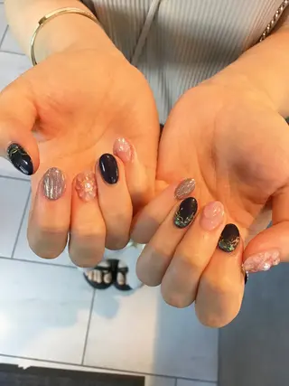 ネイル Nest 岩崎のネイルデザイン