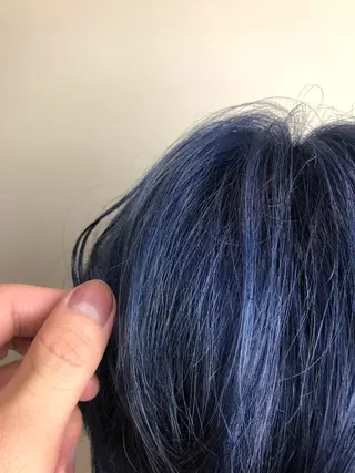 ミディアム 🌈インナーカラー 手塚直生のヘアスタイル