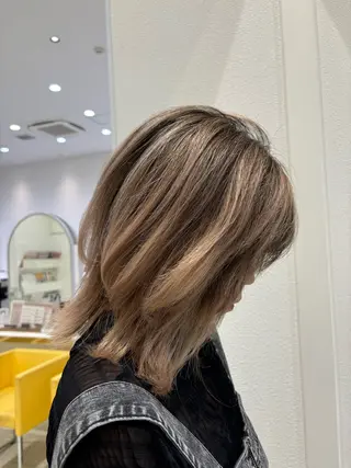 ミディアム 🩶米澤 美月🩶のヘアスタイル