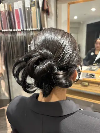 セミロング ヘアアレンジ Aloa横浜所属・トップスタイリスト Shoyaのヘアスタイル