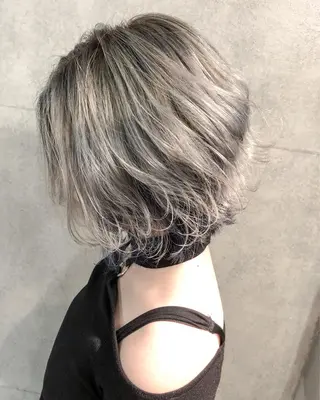 ショート カラー レイヤーカット× 髪質改善たもりのヘアスタイル