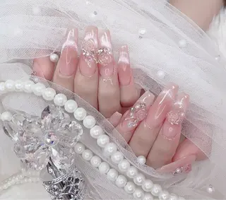 ネイル R nailsalon所属・R salonのネイルデザイン
