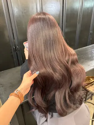 ロング カラー オリーブベージュ 🫒🩶Rianaのヘアスタイル