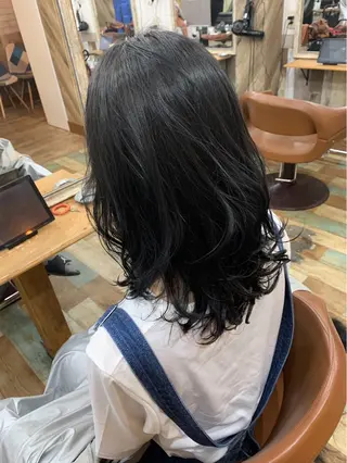 ミディアム カラー Hair's RooMのヘアスタイル