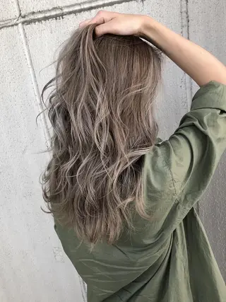 ロング カラー 櫻井 未悠のヘアスタイル