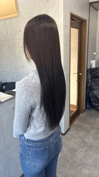 ロング REVE所属・REVE 【外国人風カラー】のヘアスタイル