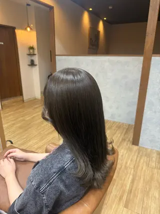カラー 江川 和希のヘアスタイル