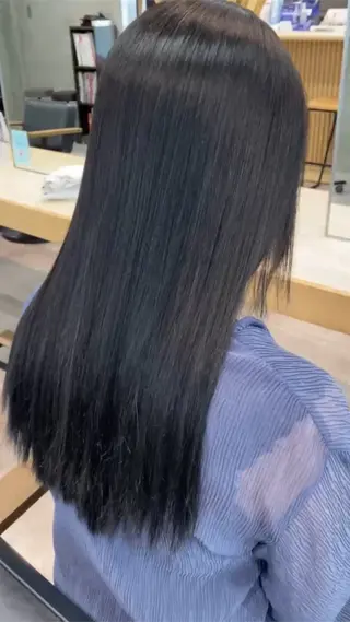 ロング 透明感/艶感/ハイ トーン/HIKARUのヘアスタイル