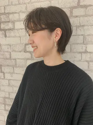 ショート カラー ✂️小顔カット✂️ 山本有紀のヘアスタイル