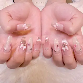 ネイル nail salon e'mu💐のネイルデザイン