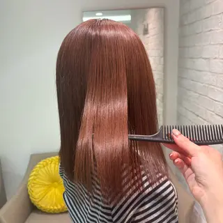 カラー 加藤 芽実のヘアスタイル