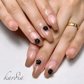 ネイル καρδιά -ｶﾙﾃﾞｨｱ-のネイルデザイン