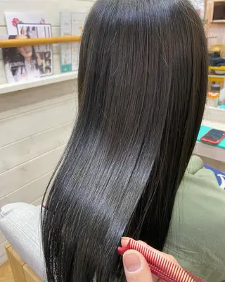 ショート カラー パーマ ヘアアレンジ メンズ キッズ ネイル マツエク・マツパ Saffyハリウッド トリートメント◎のヘアスタイル