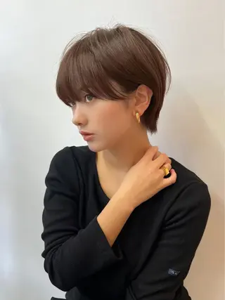 ショート mee.浦和店所属・浦和指名率No.1 ショート特化美容師のヘアスタイル