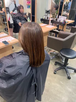 カラー Omnis所属・山中 欧輔のヘアスタイル