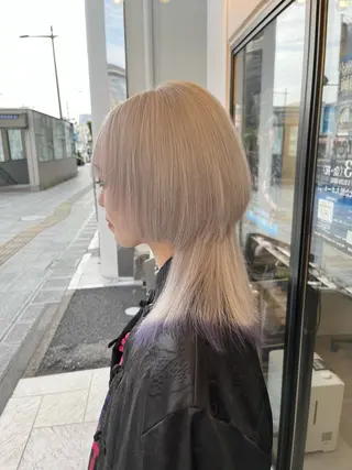 セミロング カラー 吉原葵/ハイトーン /インナーカラーのヘアスタイル