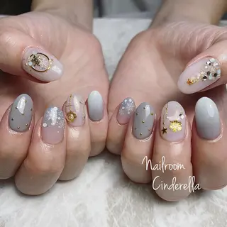 ネイル Nailroom. Cinderellaのネイルデザイン