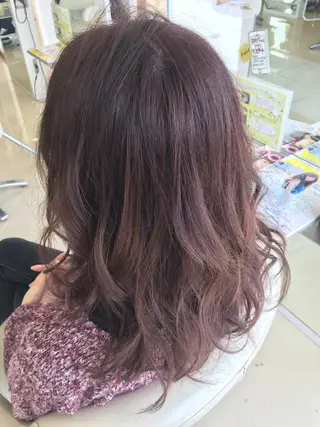 カラー 牧野 佳樹のヘアスタイル
