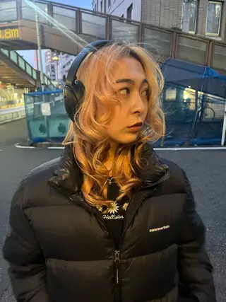 ロング カラー 🦮shiori アイドルオタク🦮のヘアスタイル