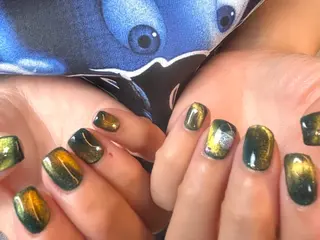 ネイル Salute本店 🦋仲原里佳のネイルデザイン