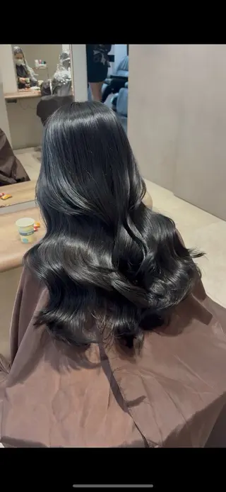ロング カラー Hina/なりたいが 叶う韓国ヘア🇰🇷のヘアスタイル