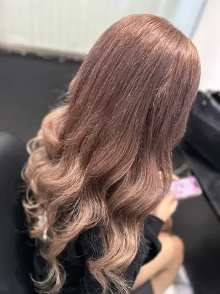 ロング カラー 長田 麻友子のヘアスタイル
