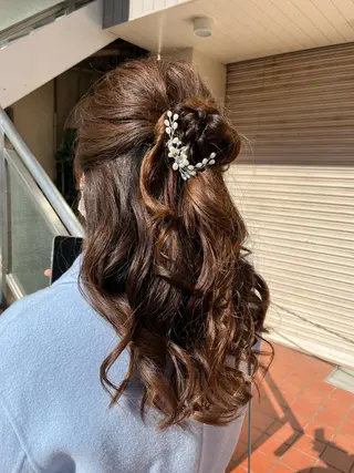 ロング ヘアアレンジ ウスイマイコ カット/ケアカラーのヘアスタイル