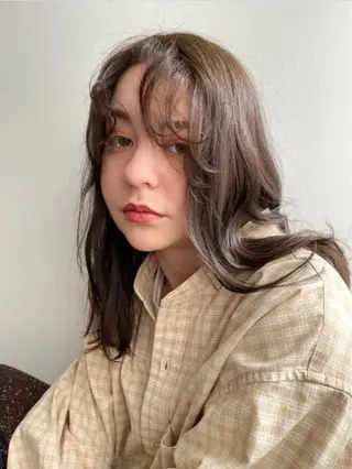 ロング カラー Jr.スタイリスト ヨシノヒメカのヘアスタイル