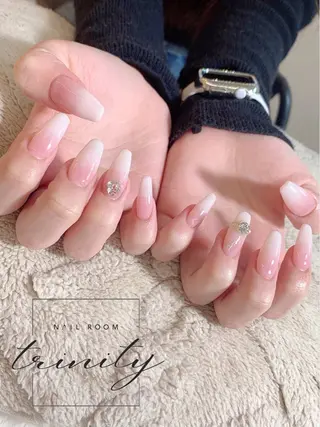 ネイル Trinity staffのネイルデザイン