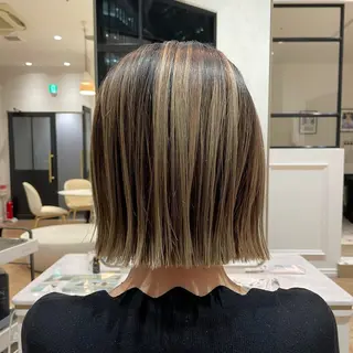 ミディアム ELLE salon サエのヘアスタイル
