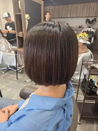 ミディアム カラー 石川 ジェウンのヘアスタイル