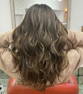 ロング カラー ヘアアレンジ ハイライト、レイヤー カット/西梅田/中西のヘアスタイル