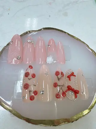 ネイル クイーンズネイル銀座所属・Queeens nailのネイルデザイン