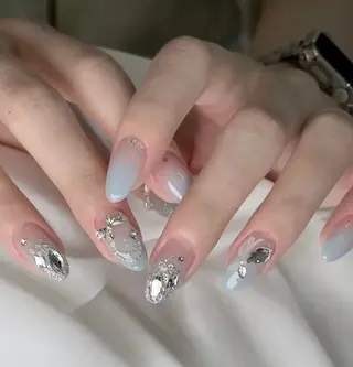 ネイル 相沢 さやかのネイルデザイン