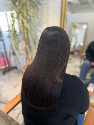 セミロング カラー 目を惹く艶髪/髪質 改善カラー🤎ぐっちのヘアスタイル