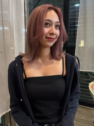 ミディアム カラー lot Karen / 心斎橋のヘアスタイル