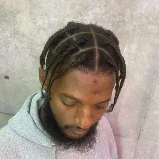 ヘアアレンジ メンズ HARURU🪮✨ ブレイズ海外ヘアのヘアスタイル