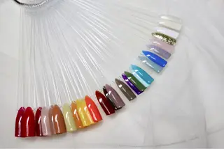 カラー ネイル 津田 真実のネイルデザイン