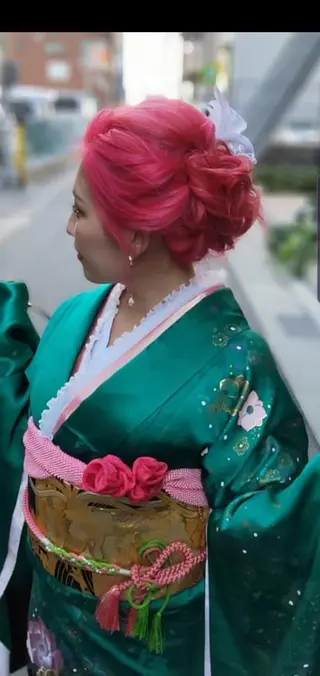 ロング カラー ヘアアレンジ ネイル マツエク・マツパ BOBシークレット じょうじ⭐️成のヘアスタイル