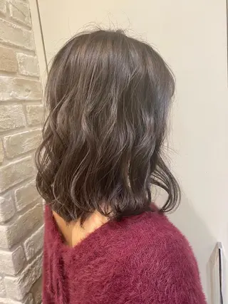 ミディアム カラー 小顔カット得意🌟 岩渕麻由のヘアスタイル