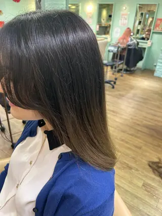 ロング 宮川 桃英のヘアスタイル