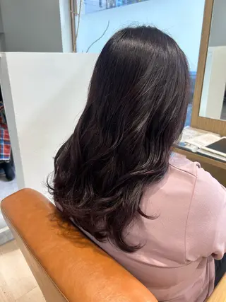 セミロング 小西 サラのヘアスタイル